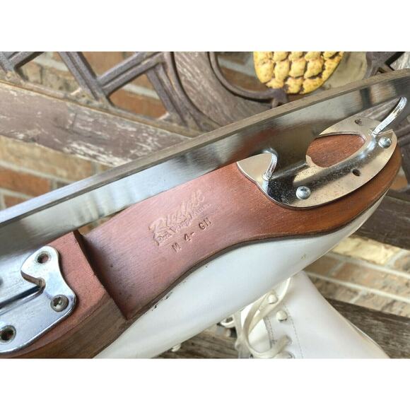 Size 4.5 M Riedell 320 Ice Figure Skates MK Blade Leather Soles - Picture 6 of 9